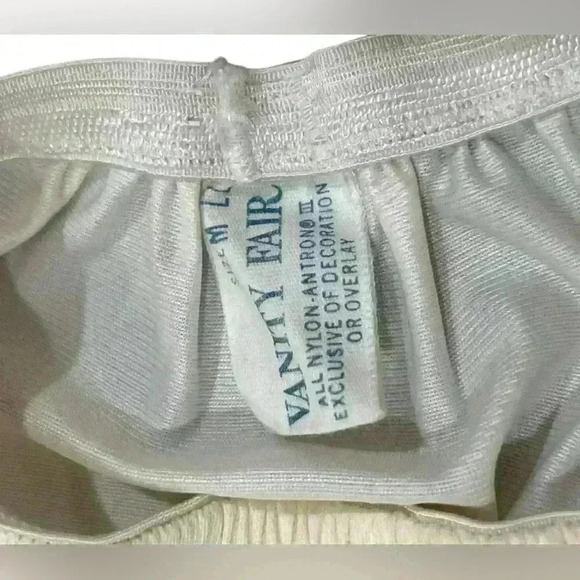 Vntg vanity fair Half Slip Size M Long Slip With Side Slit - Picture 4 of 5